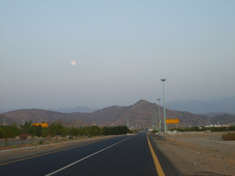The road leaving Arafah